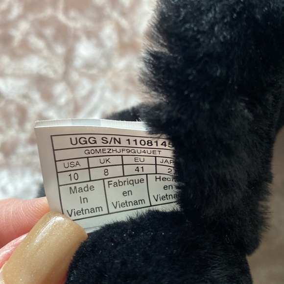 UGG Women’s Black Boots size 10 - Picture 6 of 13